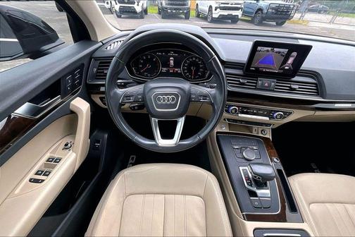 Brilliant Black 2019 Audi Q5 2.0T Premium