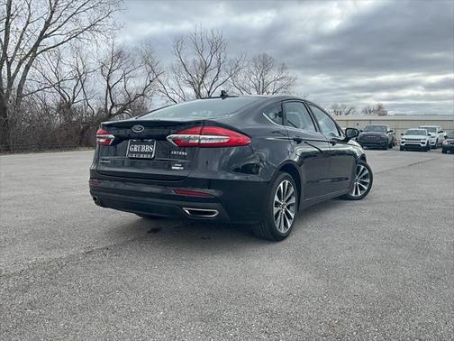 2020 Ford Fusion SE