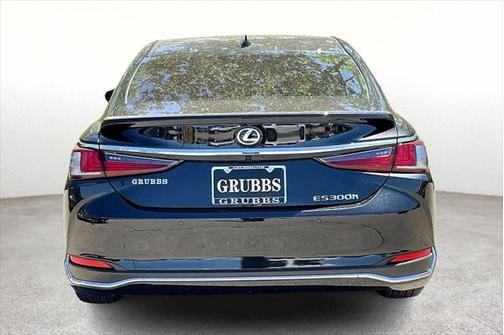 2024 Lexus ES 300h Base
