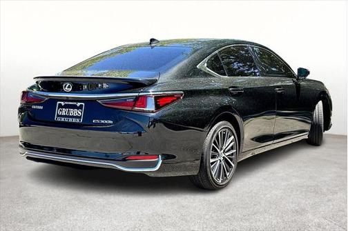 2024 Lexus ES 300h Base
