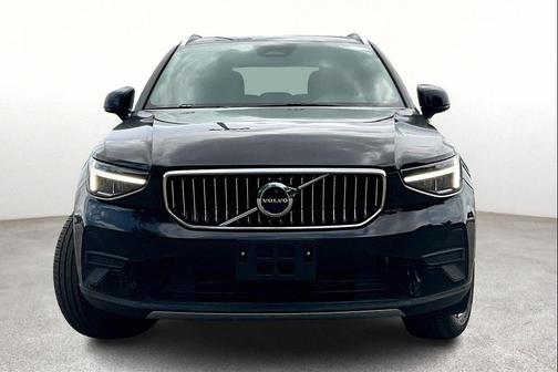 2024 Volvo XC40 B5 Core Bright Theme