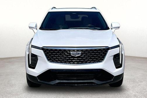 Crystal White Tricoat 2024 Cadillac XT4 Premium Luxury