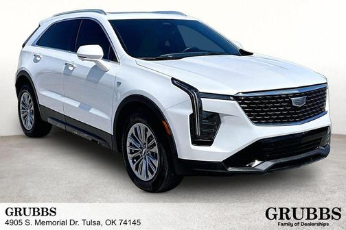 Crystal White Tricoat 2024 Cadillac XT4 Premium Luxury
