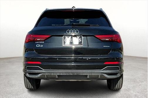 2024 Audi Q3 Premium 45 TFSI S line quattro Tiptronic