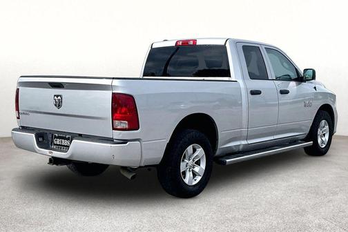 Bright Silver Metallic Clearcoat 2018 RAM 1500 Express