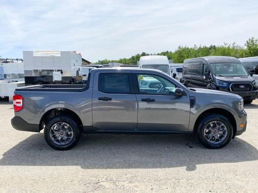 CARBONIZED GRAY METALLIC 2026 Ford Maverick XLT