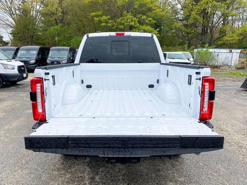 OXFORD WHITE 2026 Ford F-350 Lariat