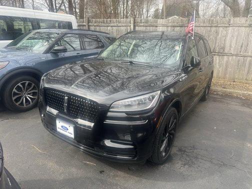 INFINITE BLACK MET CC 2023 Lincoln Aviator Reserve AWD