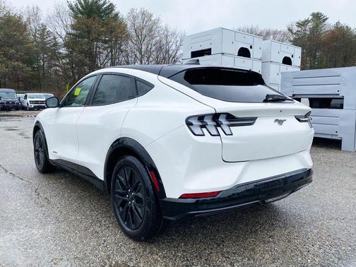 Star White Metallic Tri-Coat 2026 Ford Mustang Mach-E Premium