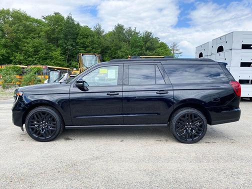 AGATE BLACK METALLIC 2026 Ford Expedition Max Platinum