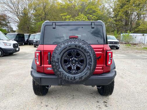 RUBY RED MET TNTD CLEARCOAT 2026 Ford Bronco Badlands