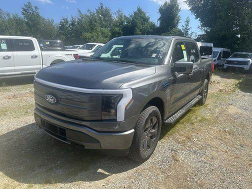 2025 Ford F-150 Lightning LARIAT