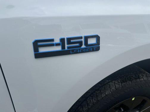 2025 Ford F-150 Lightning LARIAT