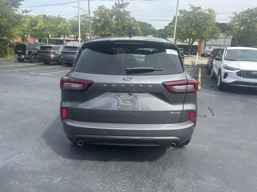 2025 Ford Escape ST-Line Elite