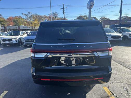 2023 Lincoln Navigator Reserve