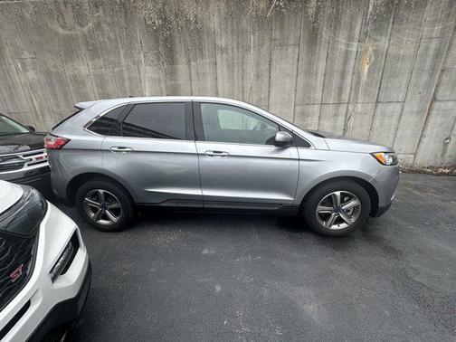 2022 Ford Edge ST