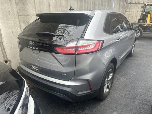 2022 Ford Edge ST