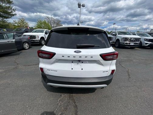 OXFORD WHITE 2024 Ford Escape Active