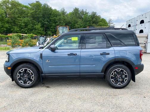 AZURE GRAY METALLIC TRI-COAT 2026 Ford Bronco Sport Outer Banks