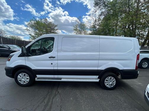 OXFORD WHITE 2024 Ford Transit-250 Base