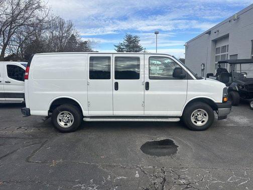 2024 Chevrolet Express 2500 RWD 2500 Regular Wheelbase WT