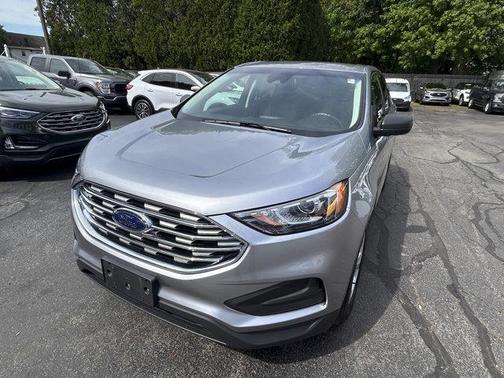 2020 Ford Edge SE
