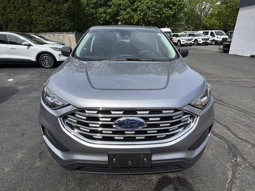 2020 Ford Edge SE