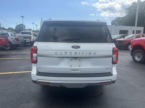 OXFORD WHITE 2024 Ford Expedition Max XLT