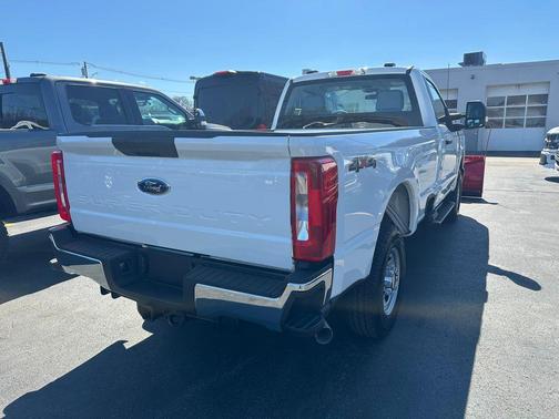 OXFORD WHITE 2026 Ford F-250 XL