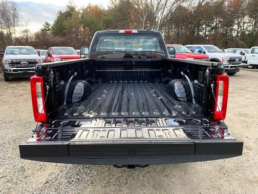 AGATE BLACK 2026 Ford F-350 XL