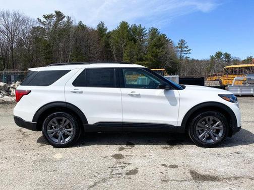 STAR WHITE MET TRI-COAT 2026 Ford Explorer Active w/200A Pkg