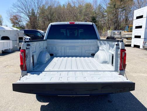 AVALANCHE 2026 Ford F-150 XLT