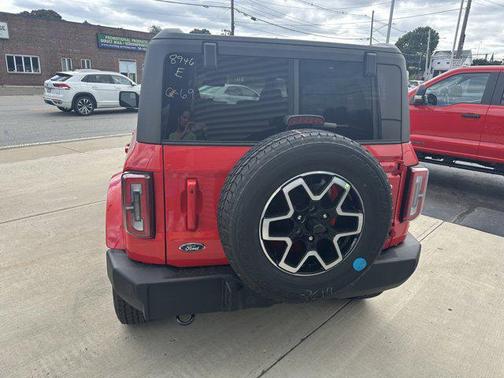 2024 Ford Bronco Outer Banks