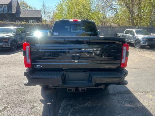 AGATE BLACK 2026 Ford F-350 Platinum