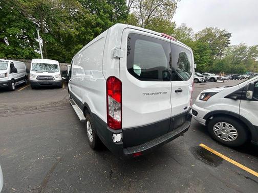 OXFORD WHITE 2025 Ford Transit-250 Base