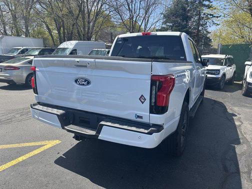 2025 Ford F-150 Lightning Flash