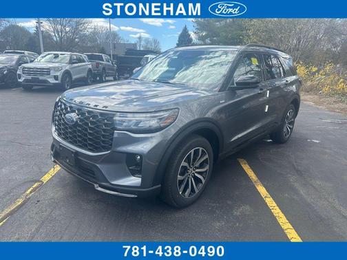 Carbonized Gray Metallic 2026 Ford Explorer ST-Line