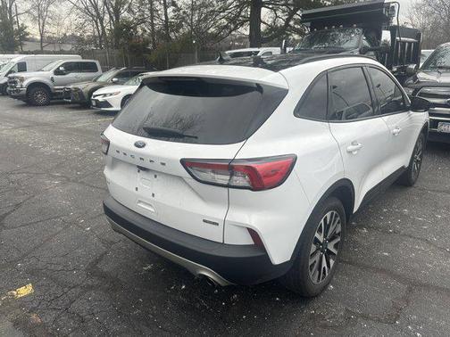 2020 Ford Escape SE