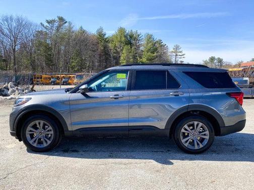 Carbonized Gray Metallic 2026 Ford Explorer Active w/200A Pkg