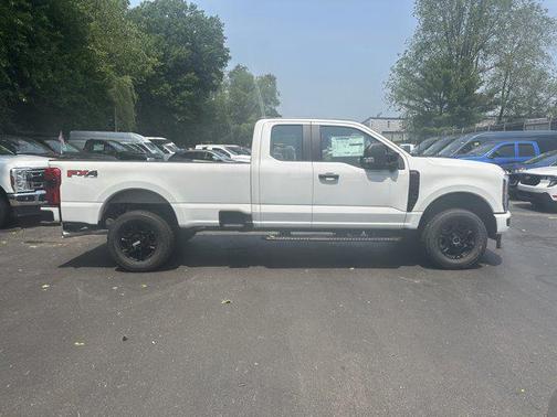 2025 Ford F-350 XL