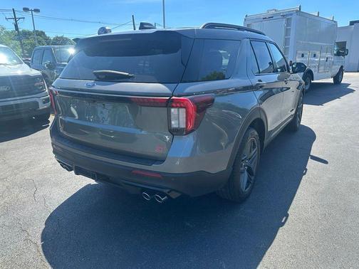 CARBONIZED GRAY METALLIC 2025 Ford Explorer ST
