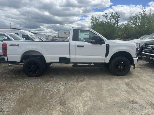 2025 Ford F-350 XL