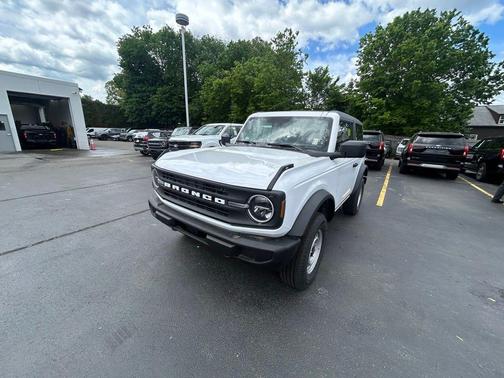 OXFORD WHITE 2026 Ford Bronco Base