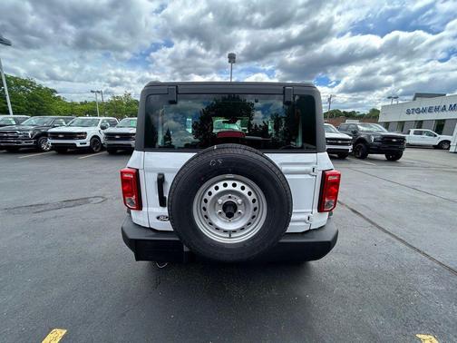 OXFORD WHITE 2026 Ford Bronco Base