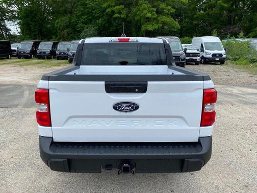 OXFORD WHITE 2026 Ford Maverick XL