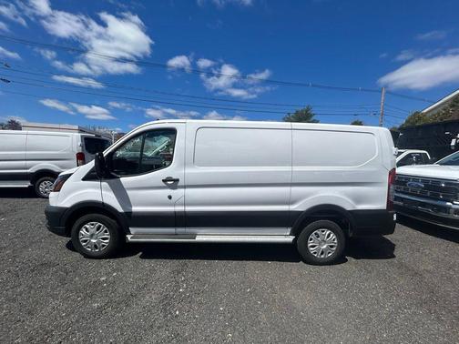 OXFORD WHITE 2024 Ford Transit-250 Base