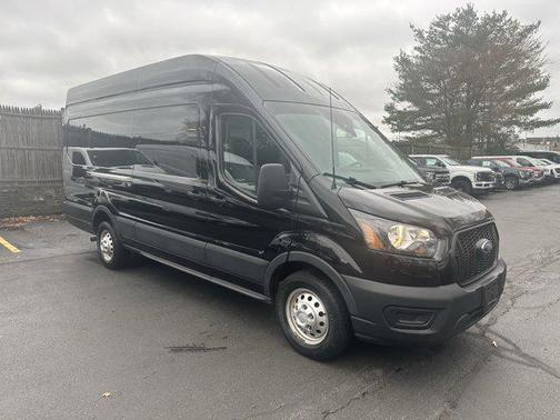 2022 Ford Transit-250 Base