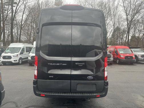 2022 Ford Transit-250 Base