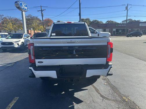 2026 Ford F-350 Platinum