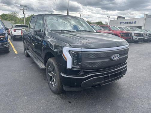 2025 Ford F-150 Lightning Flash